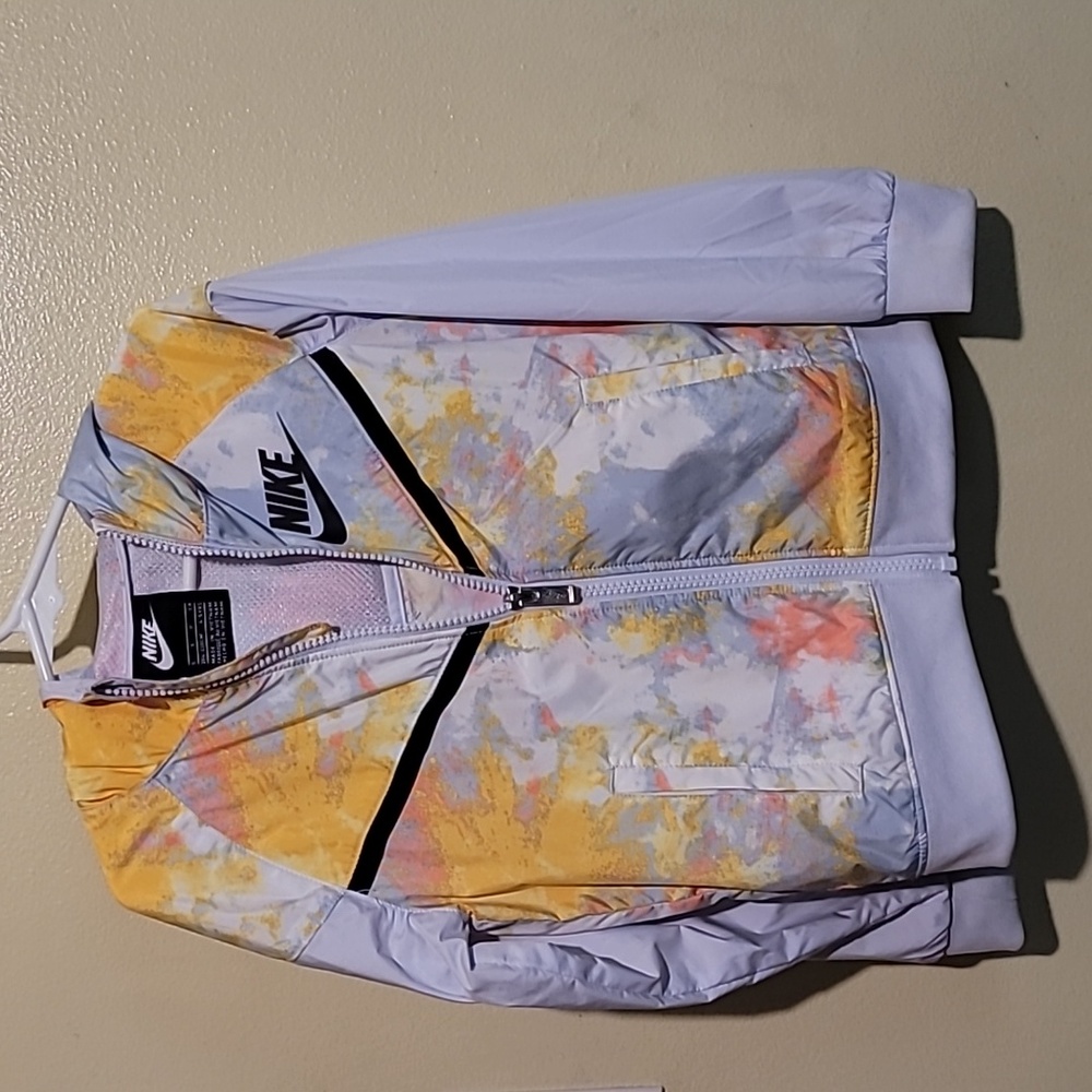 Nike Windrunner Jacket. Size Small(4-5)